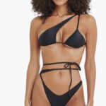 COSTUME DONNA MATINEE TRIANGOLO "STORTO" E BRASILIANA CON LACCIO LUNGO COLOR NERO