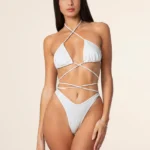 COSTUME DONNA EFFEK ESTATE 2025 A TRIANGOLO CON IMBOTTITURA ESTRAIBILE E LACCIO LUNGO DA LEGARE INTORNO LA VITA. BRASILIANA A V. COLORE BIANCO