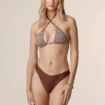 COSTUME DONNA ME FUI ESTATE 2025. TRIANGOLO CON LAVORAZIONE ORO E PERLINE. BELLISSIMA LA BRASILIANA MARRONE