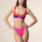 COSTUME DONNA ME FUI DELLA STAGIONE E STATE 2025. BALCONCINO CON FERRETTO, IMBOTTITURA ESTRAIBILE, CHIUSURA CON GANCIO E BRETELLINA REGOLABILE. BRASILIANA. COLORI VIOLA, ROSSO E FUCSIA. TESSUTO A COSTINE