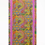 TELO MARE 4GIVENESS IN MICROFIBRA DELLA COLLEZIONE ESTATE 2025. FANTASIA A RIGHINE SU BASE VIOLA