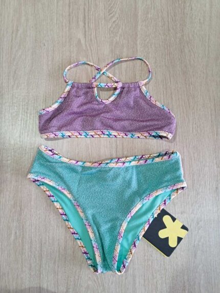 COSTUME BIMBA EFFEK A DUE PEZZI DELLA STAGIONE ESTATE 2025. TOP E SLIP IN LUREX LILLA ED AZZURRO