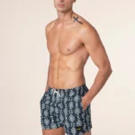 COSTUME UOMO EFFEK A PANTALONCIN DELLA STAGIONE ESTATE 2025. COLORE BLU CON FANTASIA TRIBALE BEIGE