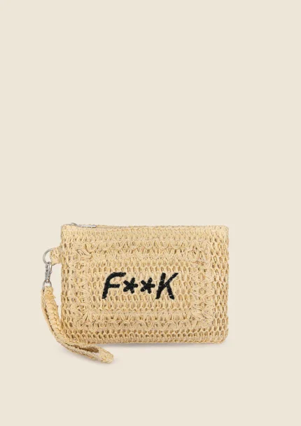 POCHETTE MARE EFFEK DONNA DELLA STAGIONE ESTATE 2025. IN RAFIA BEIGE CON LOGO RICAMATO NERO, ZIP E LACCETTO PER PORTARLA AL POLSO