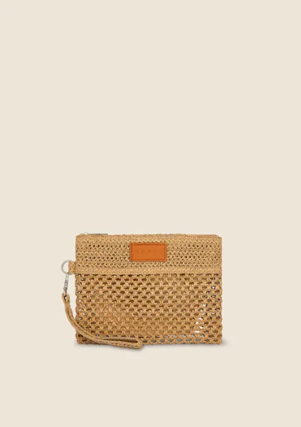 POCHETTE MARE ME FUI DELLA STAGIONE ESTATE 2025. IN RAFIA BEIGE CON CERNIERA E LACCETTO PER PORTARLA AL POLSO