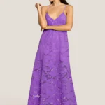 ABITO LUNGO 4GIVENESS IN PIZZO FLOREALE NEL COLORE LILLA PERFETTO PER LE VOSTRE SERATE ESTIVE