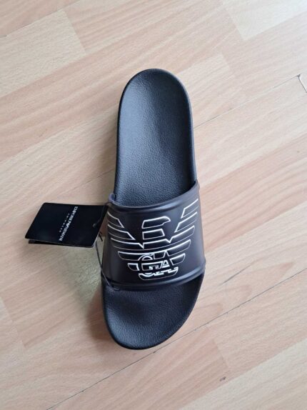 CIABATTA MARE UOMO EMPORIO ARMANI NERA CON LOGO CON PROFILI BIANCHI