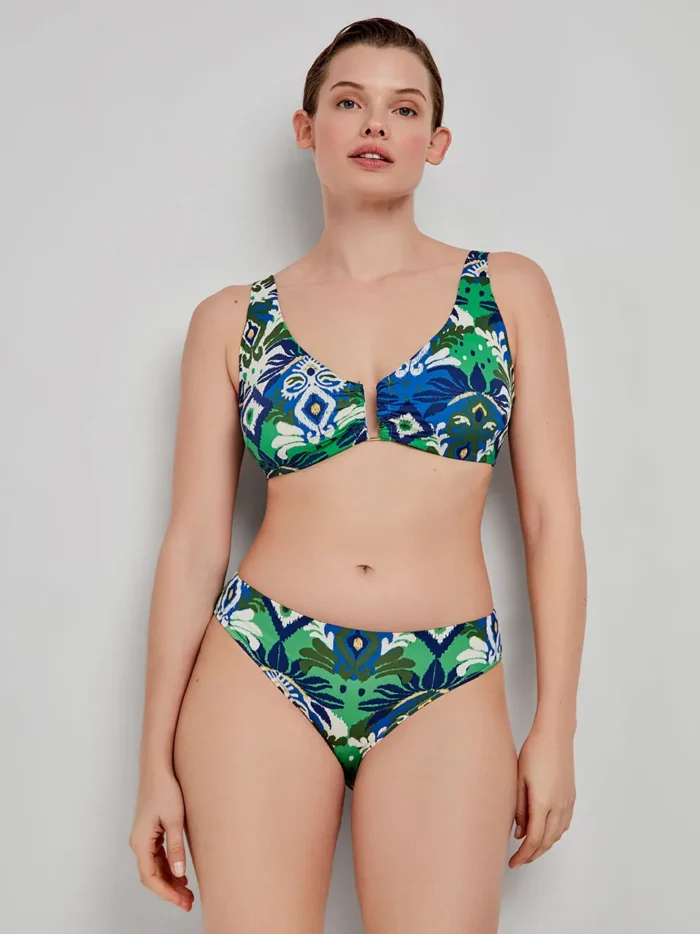 COSTUME DONNA GISELA A DUE PEZZI CON COPPA VUOTA CON FERRETTO, BRETELLINA REGOLABILE E CHIUSURA CON GANCIO. SLIP REGOLARE. FANTASIA VERDE E BLU