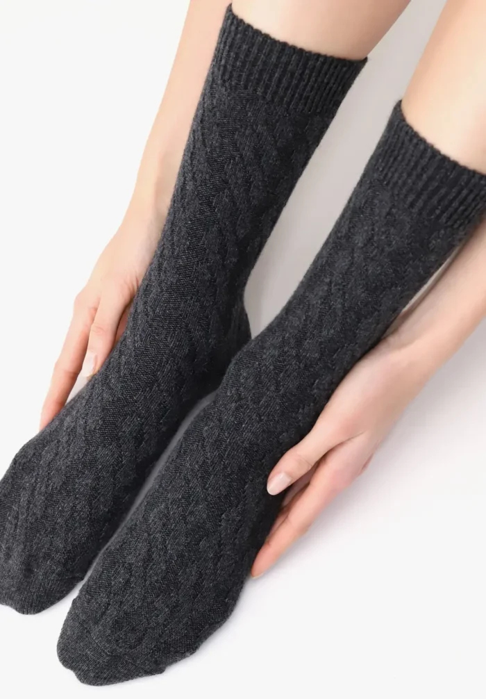 calzino gwen oroblu grigio scuro con trecce con lana