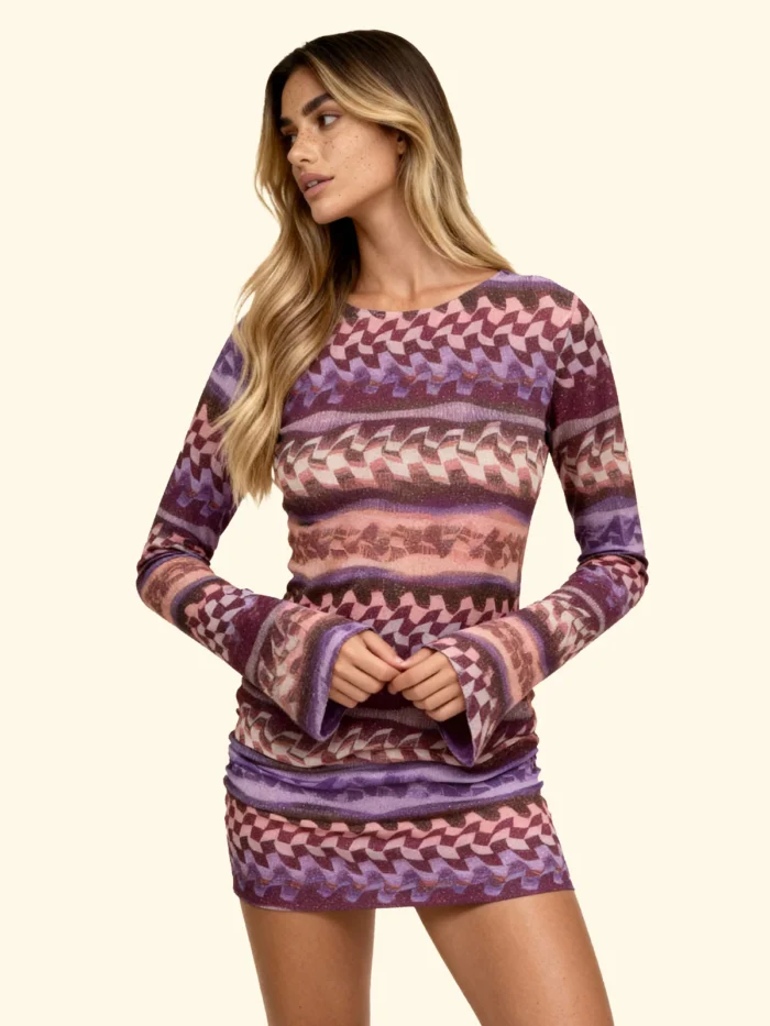 ABITO EFFEK DONNA DELLA STAGIONE ESTATE 2026. TESSUTO IN MAGLINA CON PROFONDO SCOLLO SULLA SCHIENA NEI COLORI DEL LILLA E VIOLA