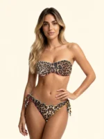 COSTUME DONNA EFFEK A DUE PEZZI DELLA STAGIONE ESTATE 2025. CLASSICA FASCIA SBAMBOLATA LEOPARDATA CON PROFILI COLORATI