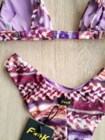 COSTUME DONNA EFFEK TRIANGOLO CON DETTAGLIO "FIOCCO" IN METALLO TRA LE COPPE FANTASIA NEI COLORI DEL LILLA, ROSA E BORDEAUX - immagine 7