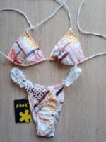 COSTUME DONNA EFFEK A DUE PEZZI DELLA STAGIONE ESTATE 2026. TRIANGOLO CON IMBOTTITURA ESTRAIBILE TESSUTO SANGALLO BIANCO CON FANTASIA