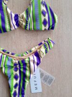 COSTUME DONNA ME FUI A TOP CON BRETELLINA ARRICCIATA PANNA CON FANTASIA VIOLA E VERDE - immagine 3