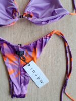 COSTUME DONNA ME FUI TRIANGOLO FANTASIA BASE LILLA E ARANCIO CON DETTAGLIO DI PERLINE VIOLA - immagine 7