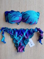 COSTUME DONNA ME FUI A DUE PEZZI DELLA STAGIONE ESTATE 2026. FASCIA SBAMBOLATA CON IMBOTTITUTA ESTRAIBILE AZZURRO CON FANTASIA VIOLA E BLU