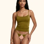 CANOTTA DONNA ME FUI DELLA STAGIONE ESTATE 2026. TESSUTO IN LUREX VERDE MILITARE CON BRETELLINA REGOLABILE