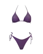 COSTUME DONNA MATINEE A DUE PEZZI DELLA STAGIONE ESTATE 2026. TRIANGOLO IN TESSUTO LUREX NEL COLORE VIOLA