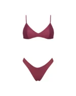 COSTUME DONNA MATINEE A DUE PEZZI DELLA STAGIONE ESTATE 2026. TOP CON IMBOTTITURA ESTRAIBILE NEL TESSUTO KRISTALL COLOR VINO