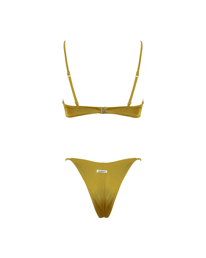 COSTUME DONNA MATINEE A DUE PEZZI DELLA STAGIONE ESTATE 2026. TOP CON FORO E DETTAGLIO IN METALLO. LYCRA LUCIDA NERA
