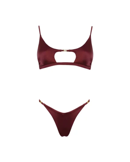 COSTUME DONNA MATINEE A DUE PEZZI DELLA STAGIONE ESTATE 2026. TOP CON FORO E DETTAGLIO IN METALLO. LYCRA LUCIDA VINO