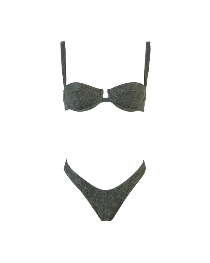 COSTUME DONNA MATINEE A DUE PEZZI DELLA STAGIONE ESTATE 2026. NON IMBOTTITO CON FERRETTO IN TESSUTO PIZZO VERDE