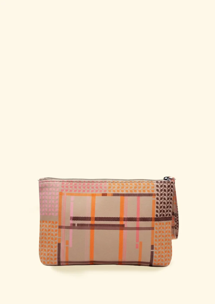POCHETTE EFFEK IN TELA FANTASIA RIGHINE ARANCIO E MARRONE SU BASE BEIGE - immagine 3