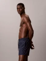 COSTUME UOMO CALVIN KLEIN A PANTALONCINO BLU CON MINI LOGHI CK - immagine 2