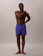 COSTUME UOMO CALVIN KLEIN A PANTALONCINO MEDIO BLU ACCESO CON LOGHINO - immagine 2