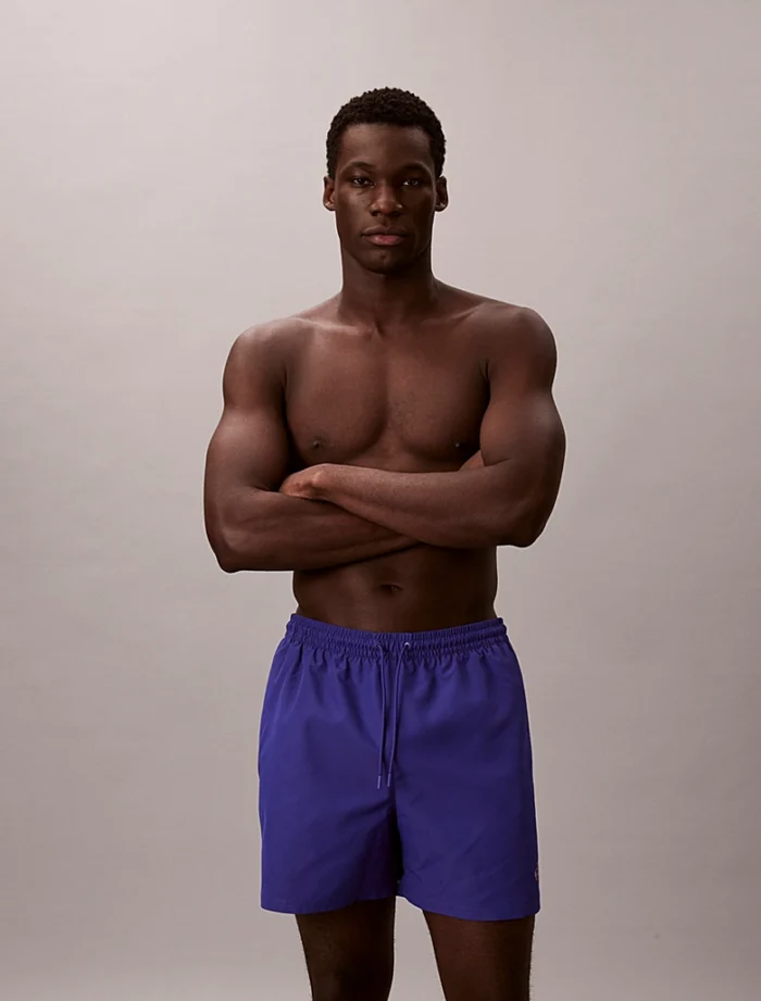 COSTUME UOMO CALVIN KLEIN A PANTALONCINO MEDIO BLU ACCESO CON LOGHINO - immagine 5