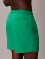COSTUME UOMO CALVIN KLEIN PANTALONCINO MEDIO COLOR VERDE ACCESSO CON LOGHINO ROSSO - immagine 6