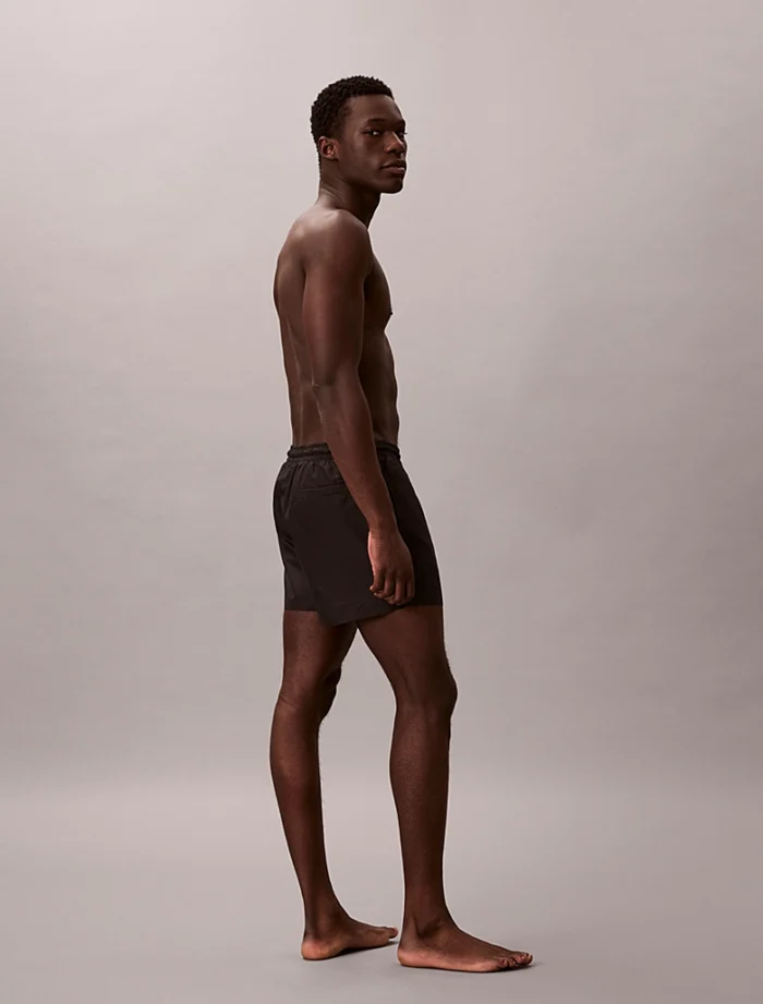 COSTUME UOMO CALVIN KLEIN PANTALONCINO CORTO NERO CON LOGHINO - immagine 5