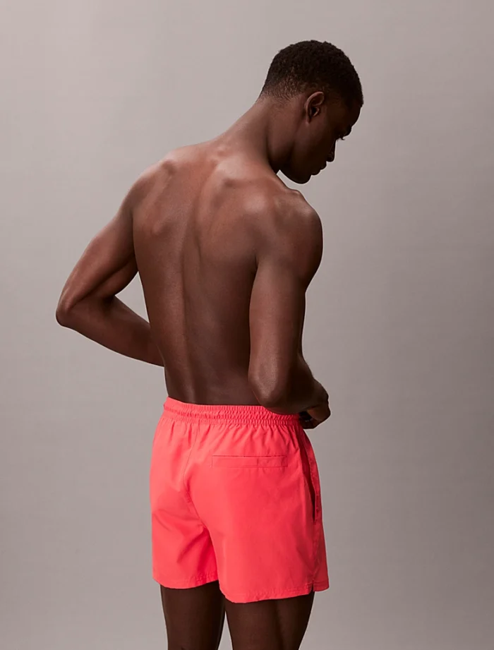 COSTUME UOMO CALVIN KLEIN PANTALONCINO CORTO COLOR ROSSO SALMONE CON LOGHINO - immagine 4
