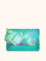 MAXI POCHETTE ME FUI DELLA COLLEZIONE ESTATE 2026. TESSUTO CANVA CON MANICI IN CORDA FANTASIA AZZURRO E VERDE