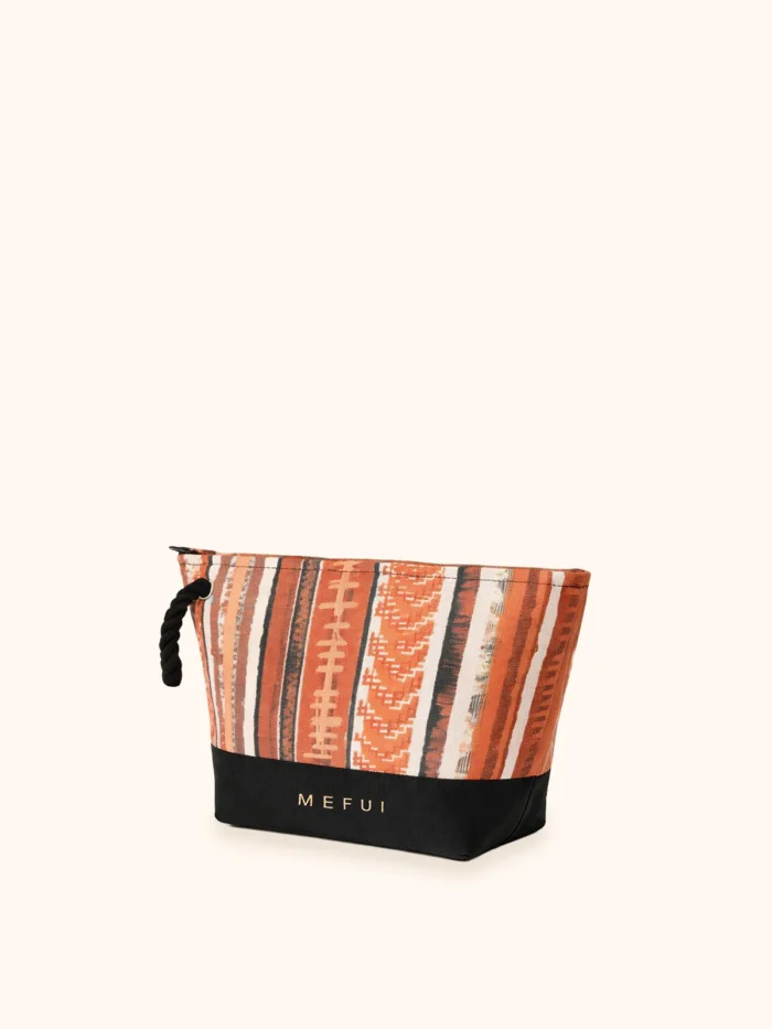 POCHETTE MARE ME FUI IN CANVA FANTASIA TRIBALE NERA, ROSSA E ARANCIO - immagine 2