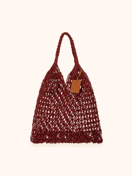 BORSA MARE ME FUI DELLA COLLEZIONE ESTATE 2026 IN RETE APERTA NEL COLORE BORDEAUX