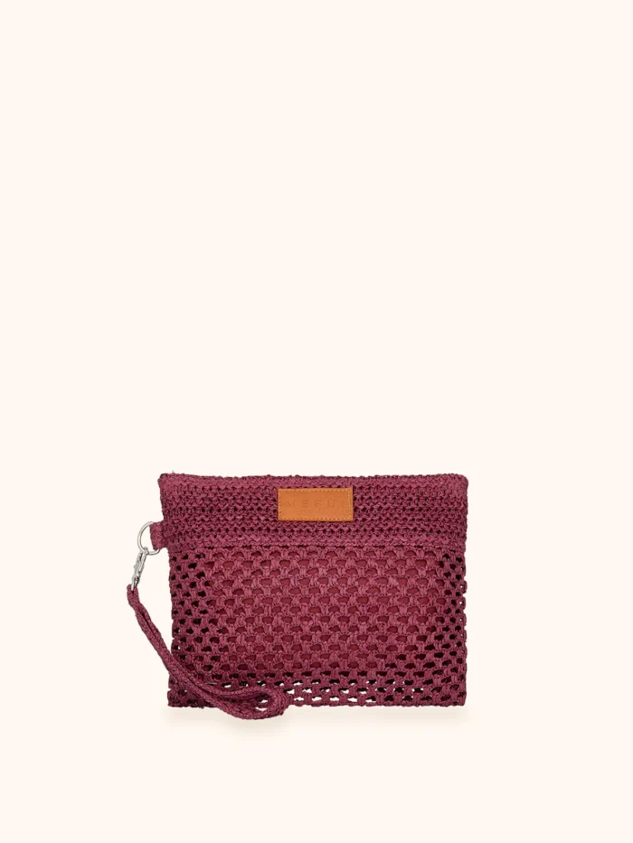 MINI POCHETTE ME FUI IN RAFIA NELLA COLLEZIONE ESTATE 2026 24X20 CON LACCETTO PER POLSINO A TINTA UNITA BORDEAUX