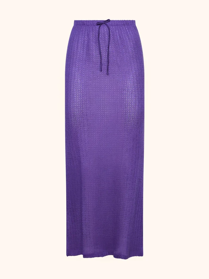 GONNA LUNGA DONNA ME FUI DELLA COLLEZIONE ESTATE 2026. TESSUTO TRAFORATO NEL COLORE VIOLA