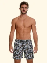 COSTUME UOMO EFFEK A PANTALONCINO DELLA COLLEZIONE ESTATE 2026. FANTASIA FIORI BEIGE SU BASE NERA