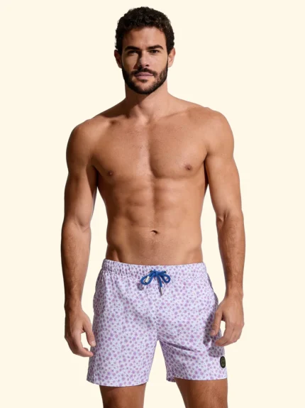 COSTUME UOMO EFFEK DELLA STAGIONE ESTATE 2026. PANTALONCINO BASE BIANCA CON MICROFANTASIA DI FIORELLINI LILLA