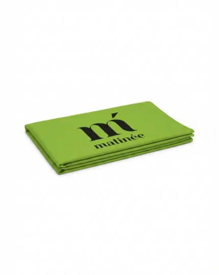 TELO MARE MATINEE IN MICROFIBRA A TINTA UNITA VERDE DELLA COLLEZIONE ESTATE 2026