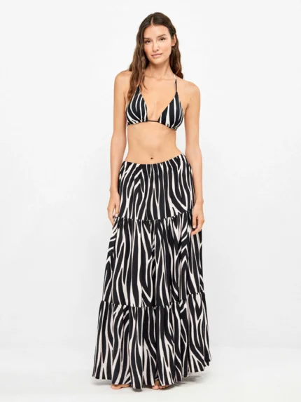 GONNA DONNA GISELA IN VISCOSA LLUNGA A FALDE NELLA FANTASIA ZEBRATA. COLLEZIONE ESTATE 2026