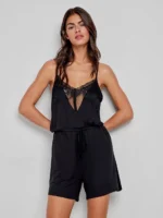 PIGIAMA DONNA GISELA DELLA COLLEZIONE ESTATE 2026. CANOTTA E SHORT DI COTONE NERO CON LEGGERO PIZZO