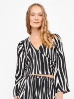 TOP CORTO CON NODO GISELA IN VISCOSA FANTASIA ZEBRATA - immagine 3