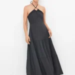 VESTITO DONNA GISELA DELLA COLLEZIONE ESTATE 2026. LUNGO IN 100% COTONE NERO CON BELLISSIMO DETTAGLIO AL COLLO