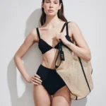 BORSA MARE MATINEE DELLA STAGIONE ESTATE 2026 IN TELA BIANCA TRAFORATA CON POCHETTE INTEGRATA