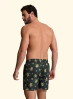 COSTUME UOMO EFFEK A PANTALONCINO BASE VERDE SCURA CON TARTARUGHE - immagine 3