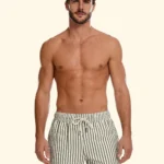 COSTUME UOMO EFFEK DELLA STAGIONE ESTATE 2026. PANTALONCINO CON COTONE A RIGHE NEI COLORI PANNA E VERDE