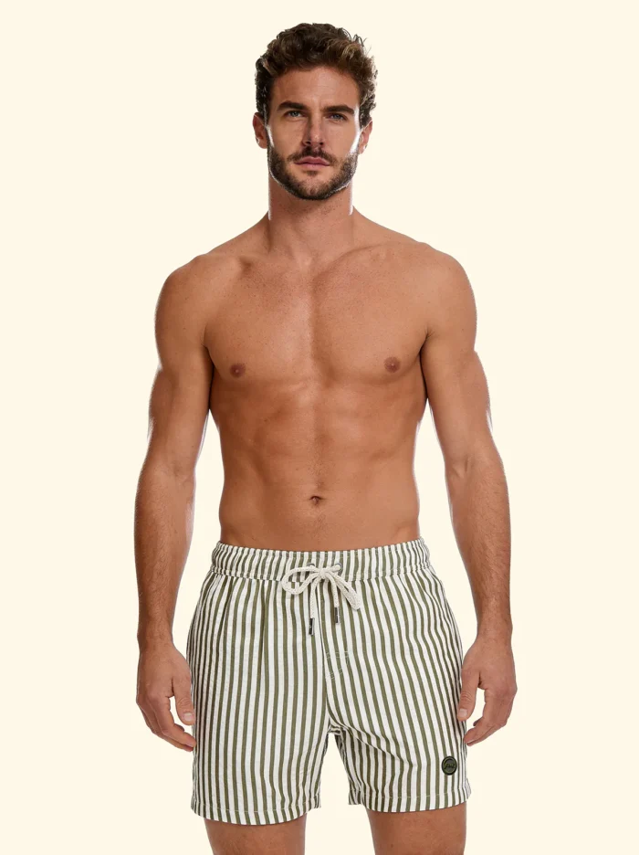 COSTUME UOMO EFFEK DELLA STAGIONE ESTATE 2026. PANTALONCINO CON COTONE A RIGHE NEI COLORI PANNA E VERDE