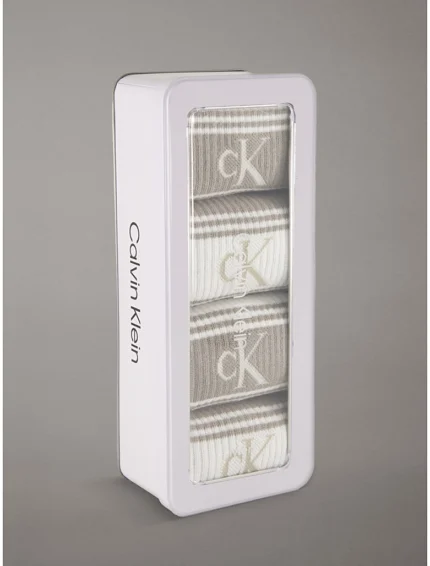 Meta title: Calzini Uomo Calvin Klein | Secrets Intimo Meta description: Scopri i calzini uomo Calvin Klein su Secrets Intimo. Modelli sportivi e classici, stile minimal e logo iconico. Acquista online. URL consigliato: /calzini-uomo-calvin-klein/ Parola chiave principale: calzini uomo Calvin Klein Parole chiave secondarie: calze uomo Calvin Klein, calzini firmati uomo, calzini sportivi uomo, calzini corti uomo.